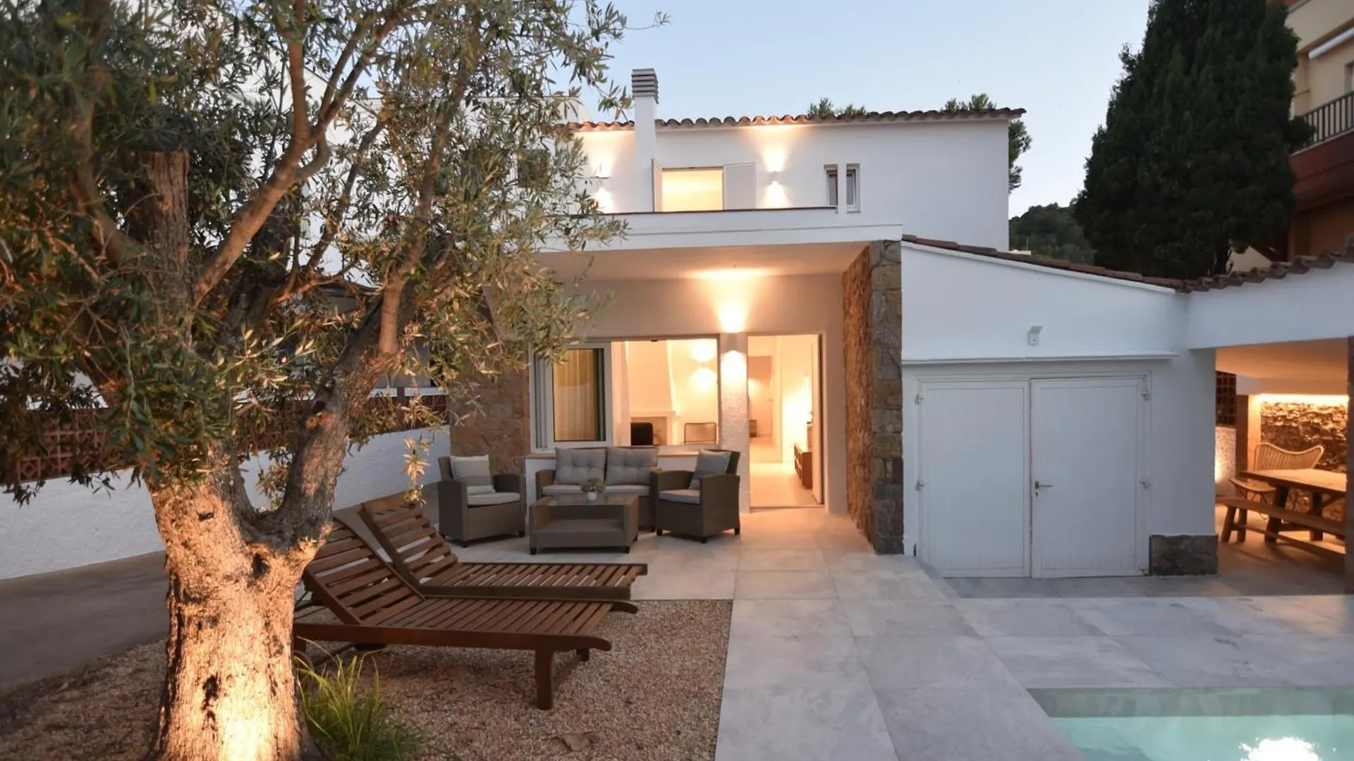 Villa For 4 Persons In Costa Brava L'Escala