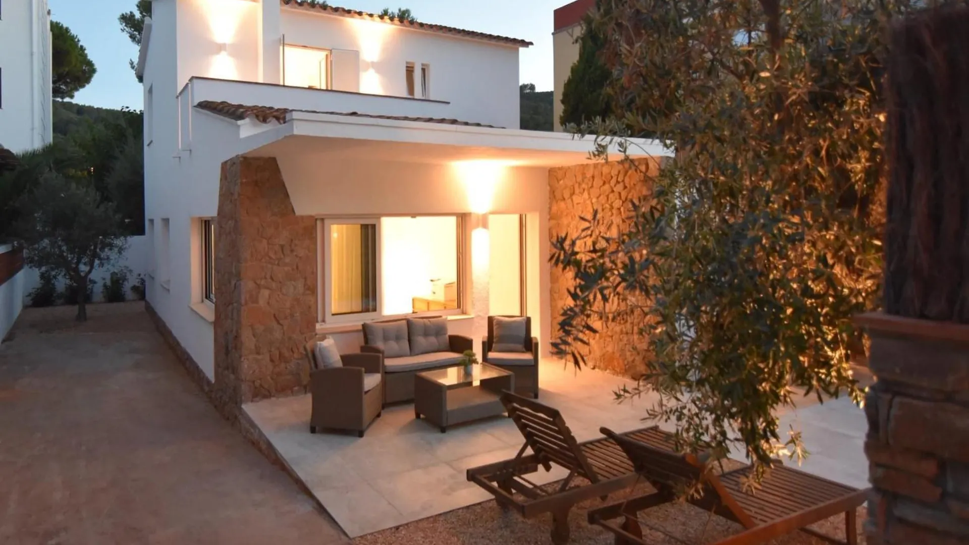 Villa For 4 Persons In Costa Brava L'Escala